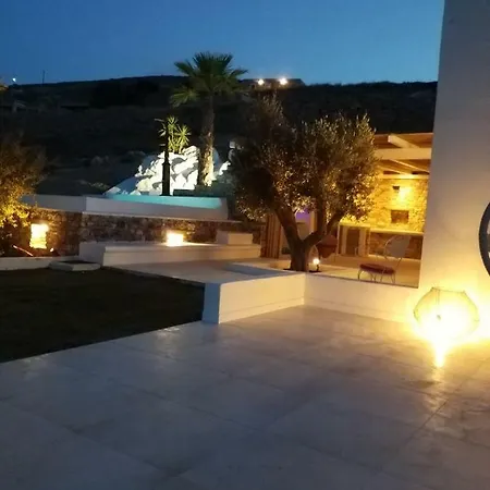 On The Rocks Villa *