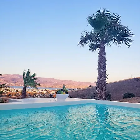 Villa On The Rocks